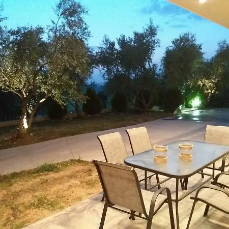 Agriomata Vergas Apartments Kalamata Exteriér fotografie